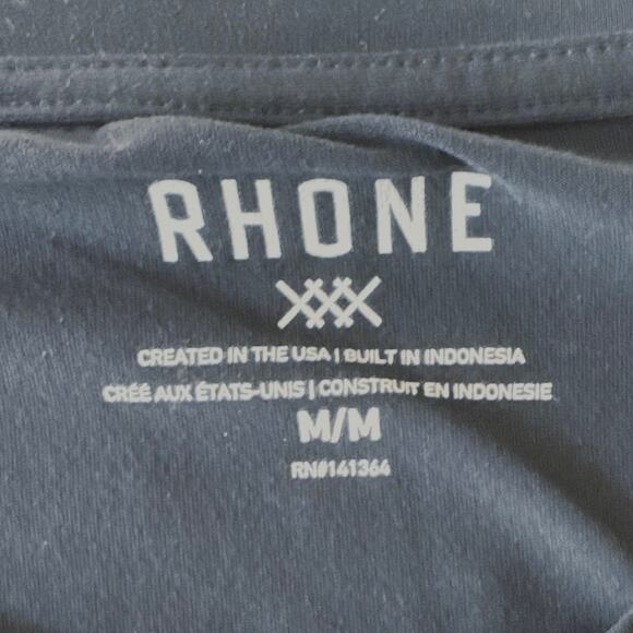 RHONE REIGN SHORT SLEEVE Dark Gray MEN’s size Medium Athletic Shirt‎ Workout Gym - Picture 2 of 7